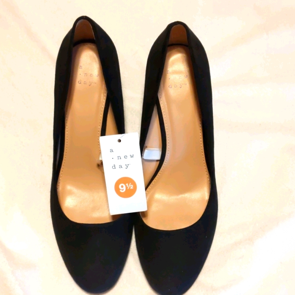 A New Day Black Wedge dress shoes